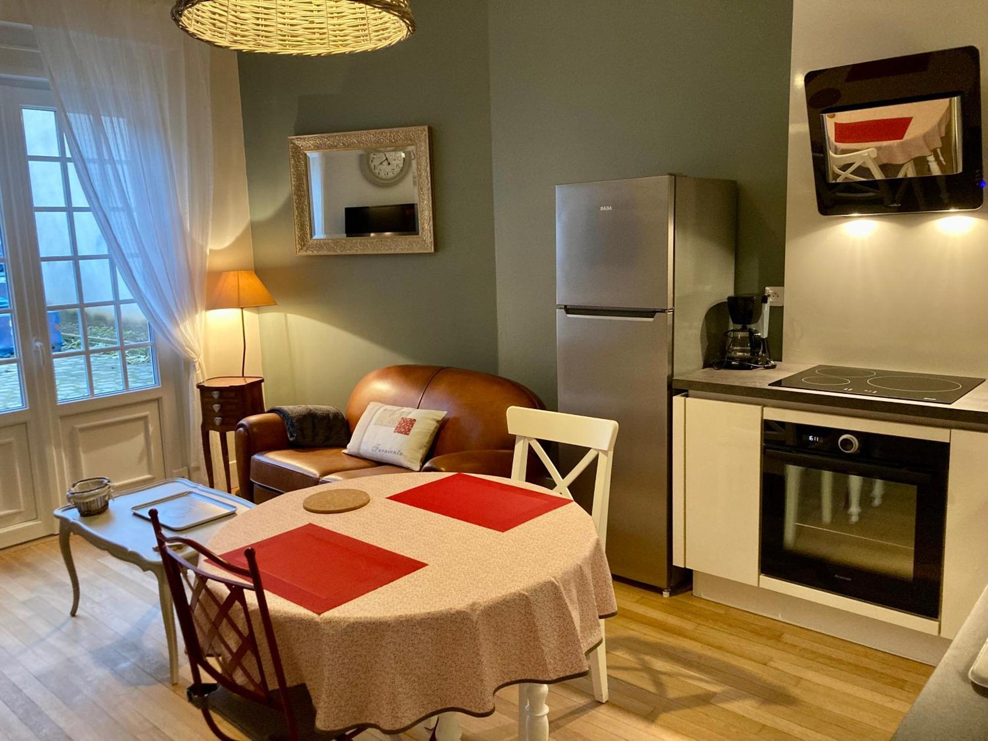 La Maison Virginie 1 A 2 Pers Charmant Hyper Centre- Cour- Parking- Linge- Fibre- Proximite Lac Canal Piscine Montargis Eksteriør bilde